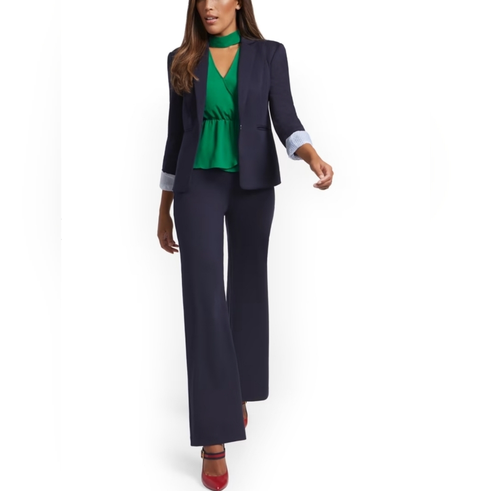 NWT Navy New York And Company Pull-On Wide-Leg Pant - Superflex | Size M